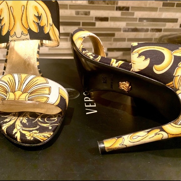 VERSACE Baroque print 95 - Picture 2 of 3